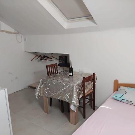 Apartments Maki Tivat Eksteriør bilde