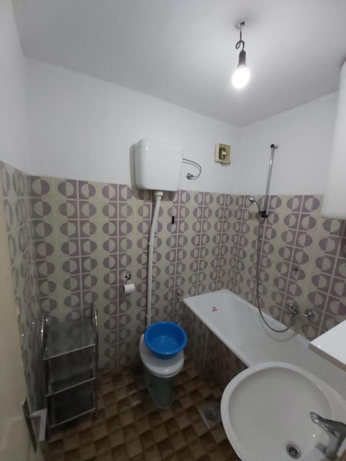 Apartments Maki Tivat Eksteriør bilde