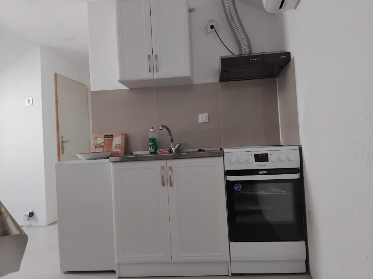 Apartments Maki Tivat Eksteriør bilde